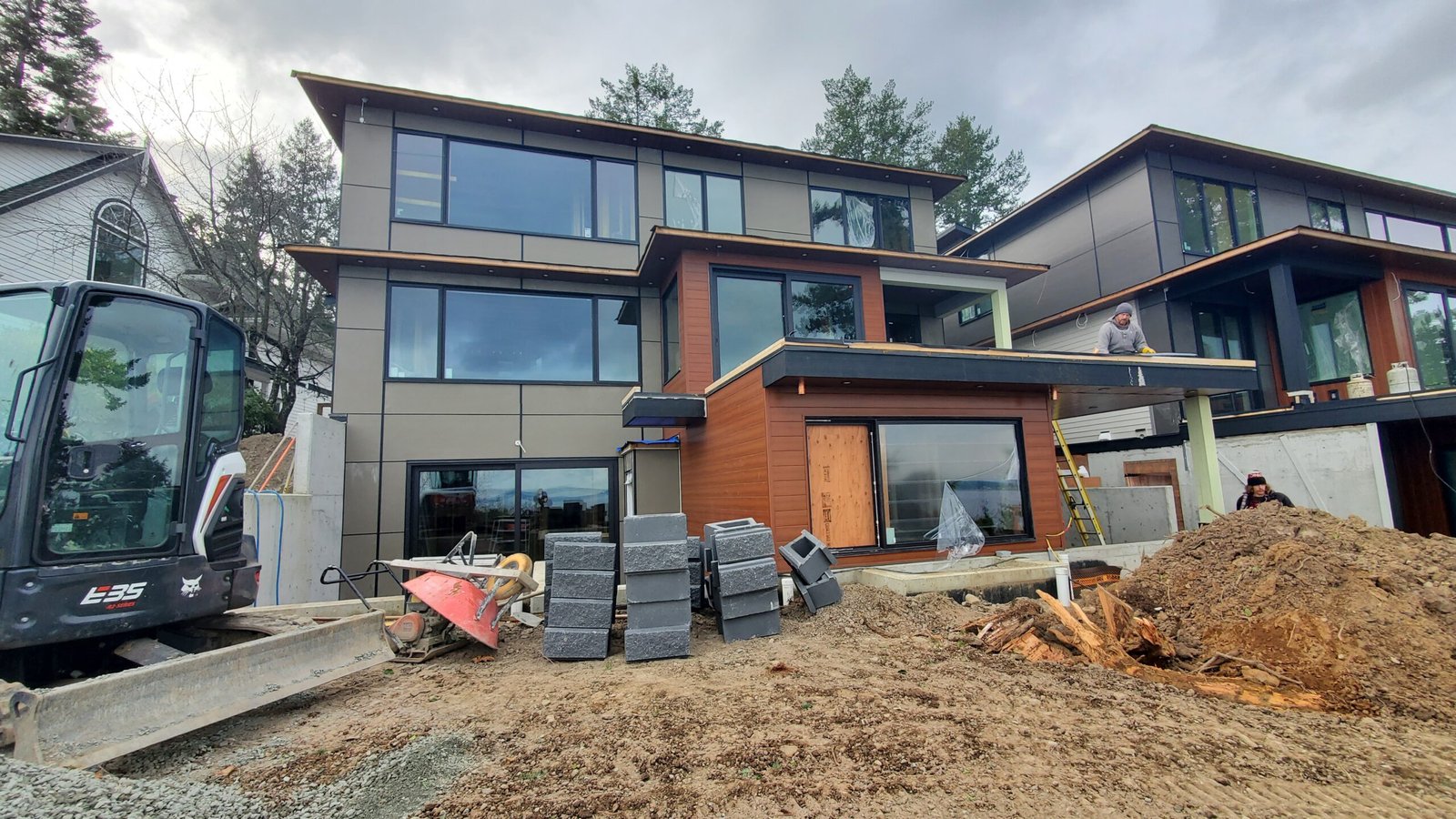 4595 Cordova Bay Road